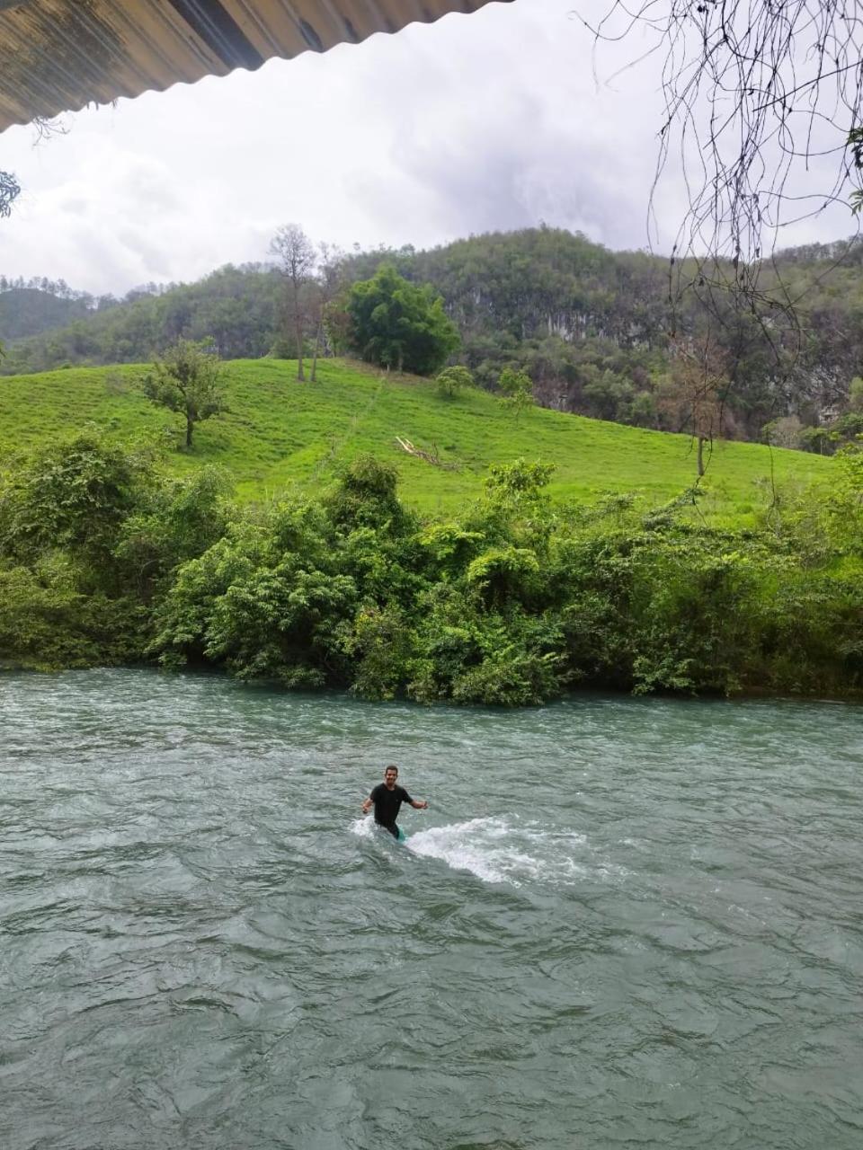 Yaxlik River Lodge Lanquín Exteriör bild